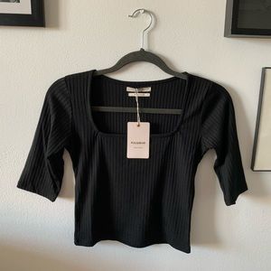 NWT Pull & Bear crop fitted black top